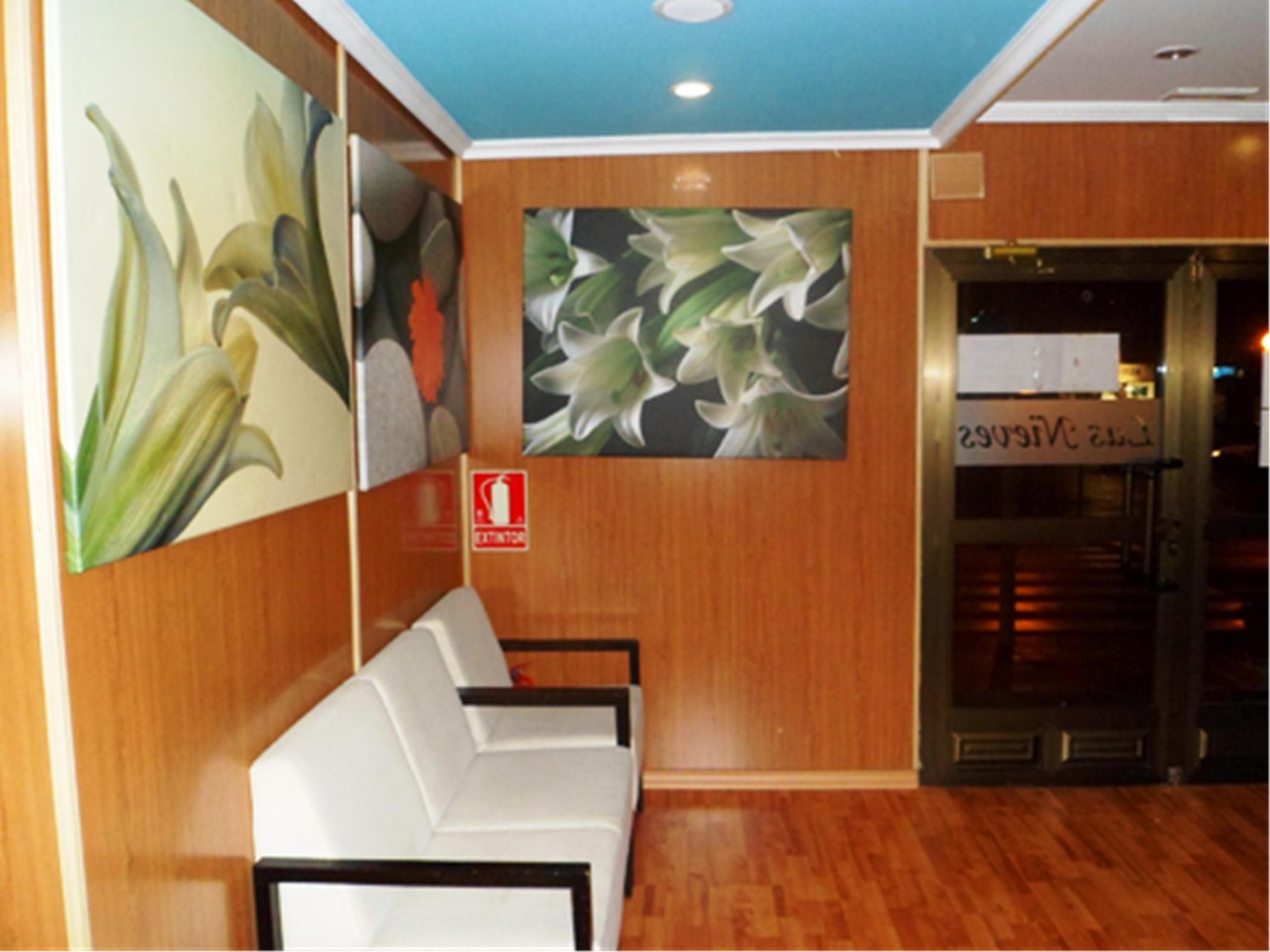 Auto Check In Hotel Las Nieves Jaca Ngoại thất bức ảnh